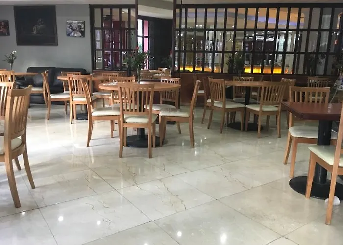 Ambassador Hotel 4*
